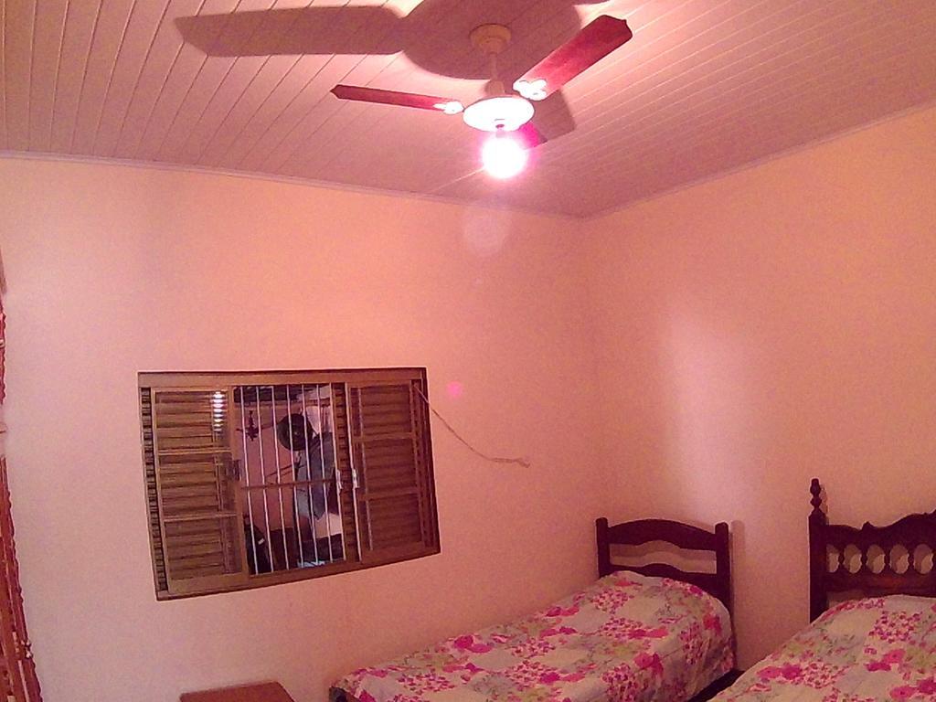 Casa Para Temporada Da Vo Cida Olímpia Rum bild